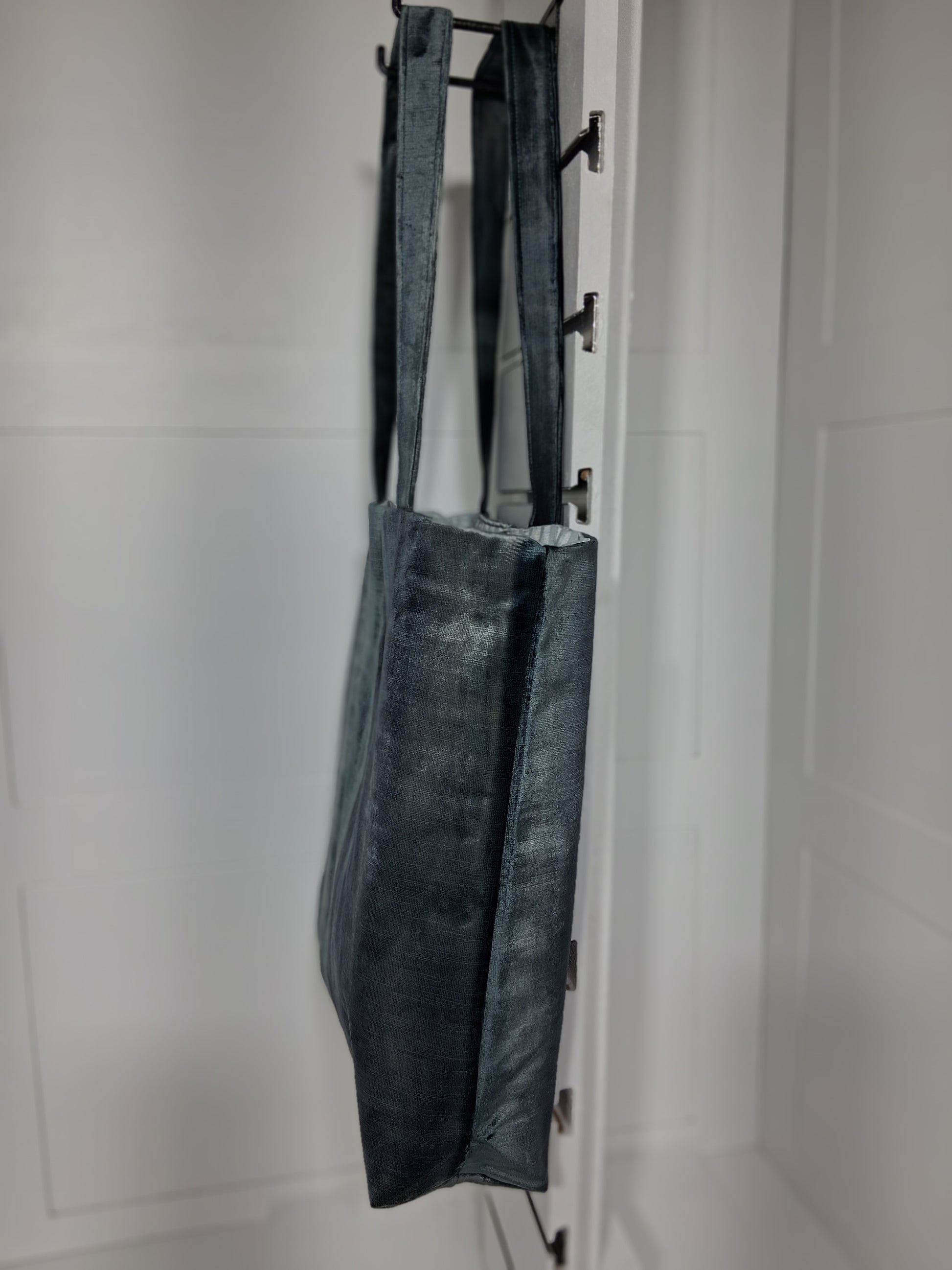 "Pinpins Designs handmade tote bag – side view, charcoal shibori dyed fabric"